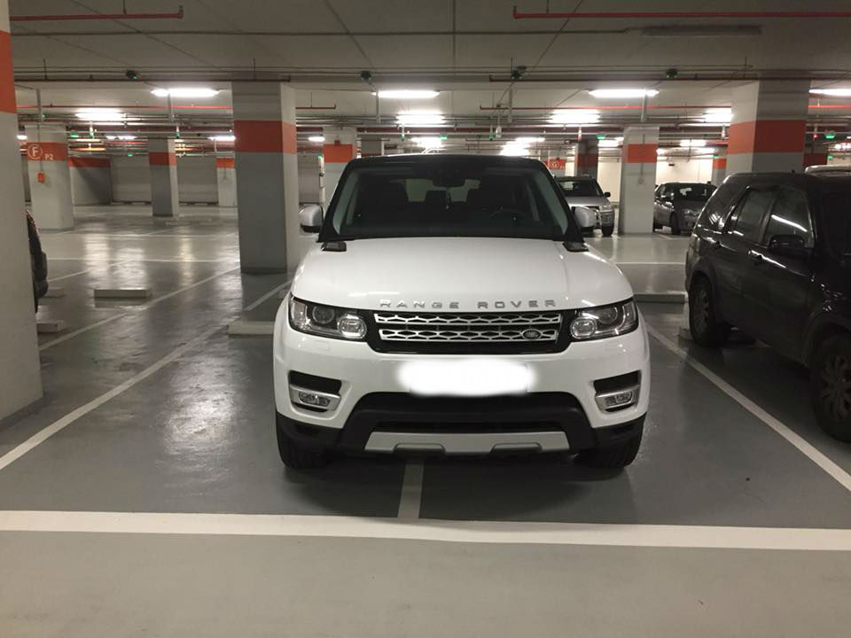 Malls Should Fine Cars Taking Up Two Parking Spaces Blog Baladi