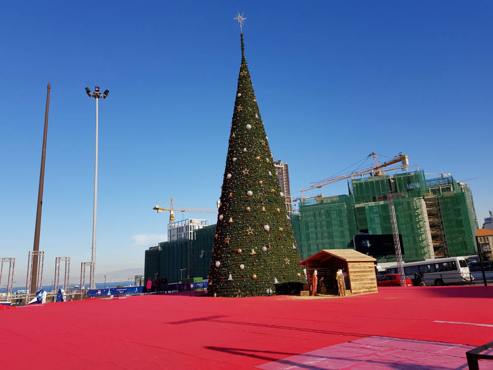 Yet Another Dull Christmas Tree in Beirut Blog Baladi