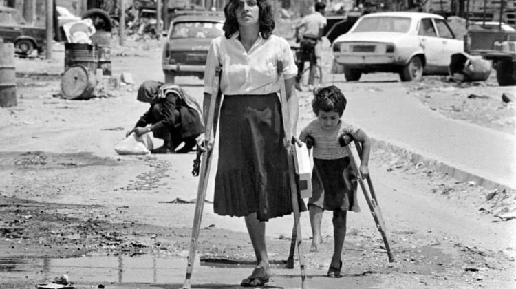The Story Behind This Iconic Lebanese Civil War Picture Shot 33 years Ago | Blog Baladi