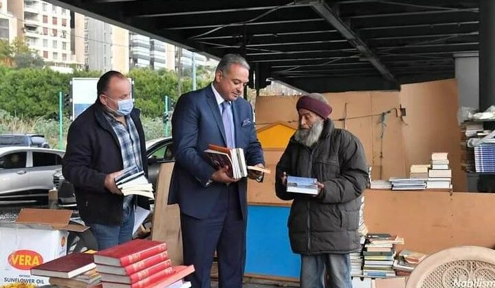 Minister of Culture Helps Homeless Book Seller By Giving Him More Books